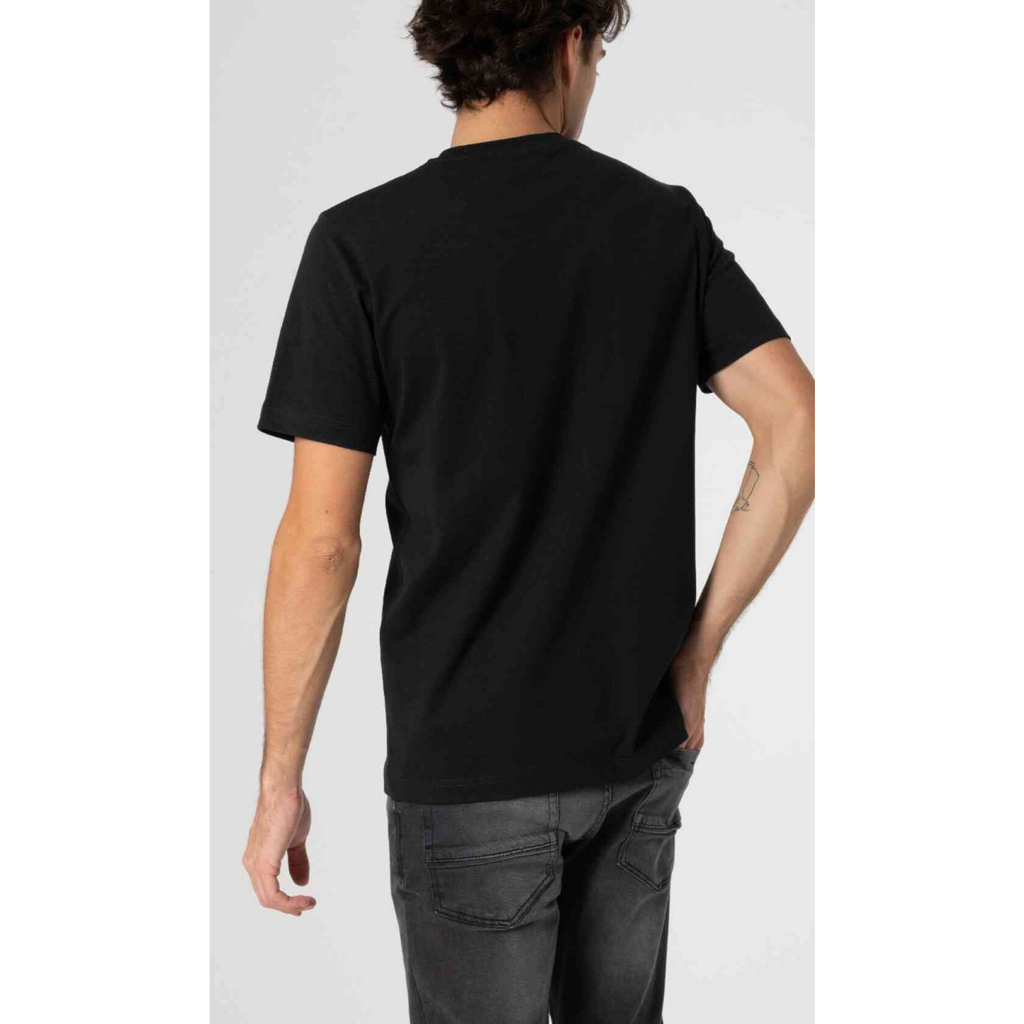 T-shirt MINI Logo Wing Embossed Preta