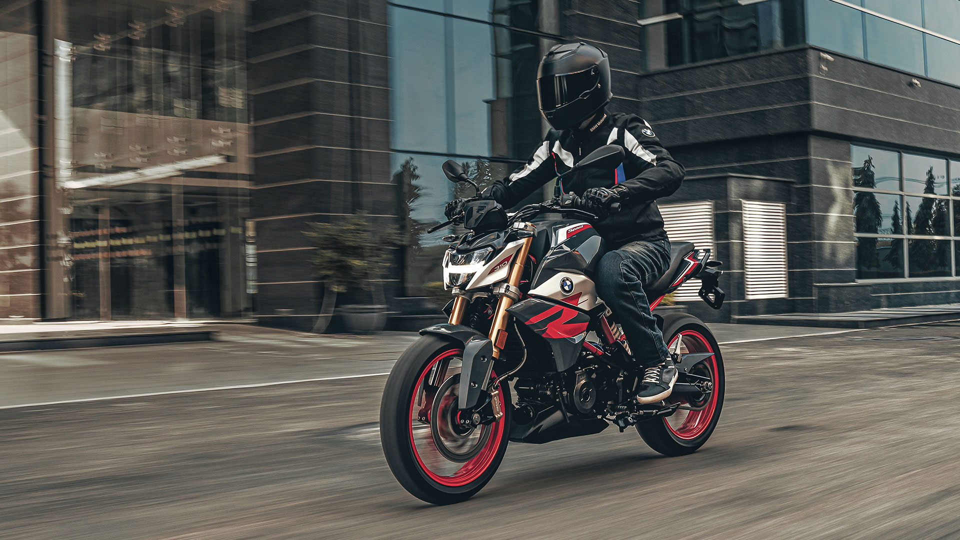 Leve, robusta e ágil.