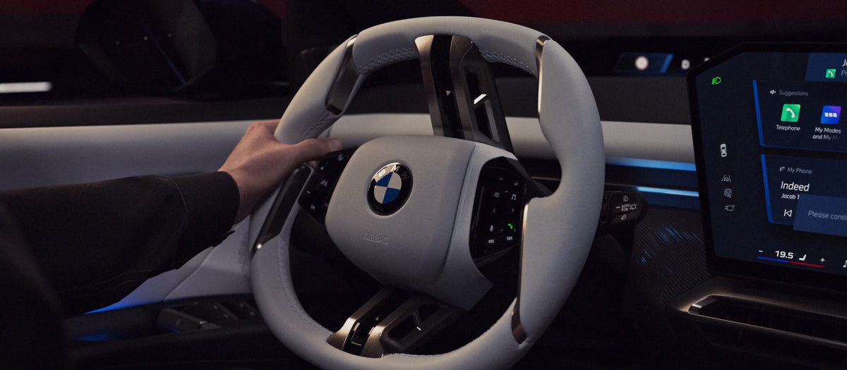 Volante multifuncional com comandos Shy Tech do BMW iX3