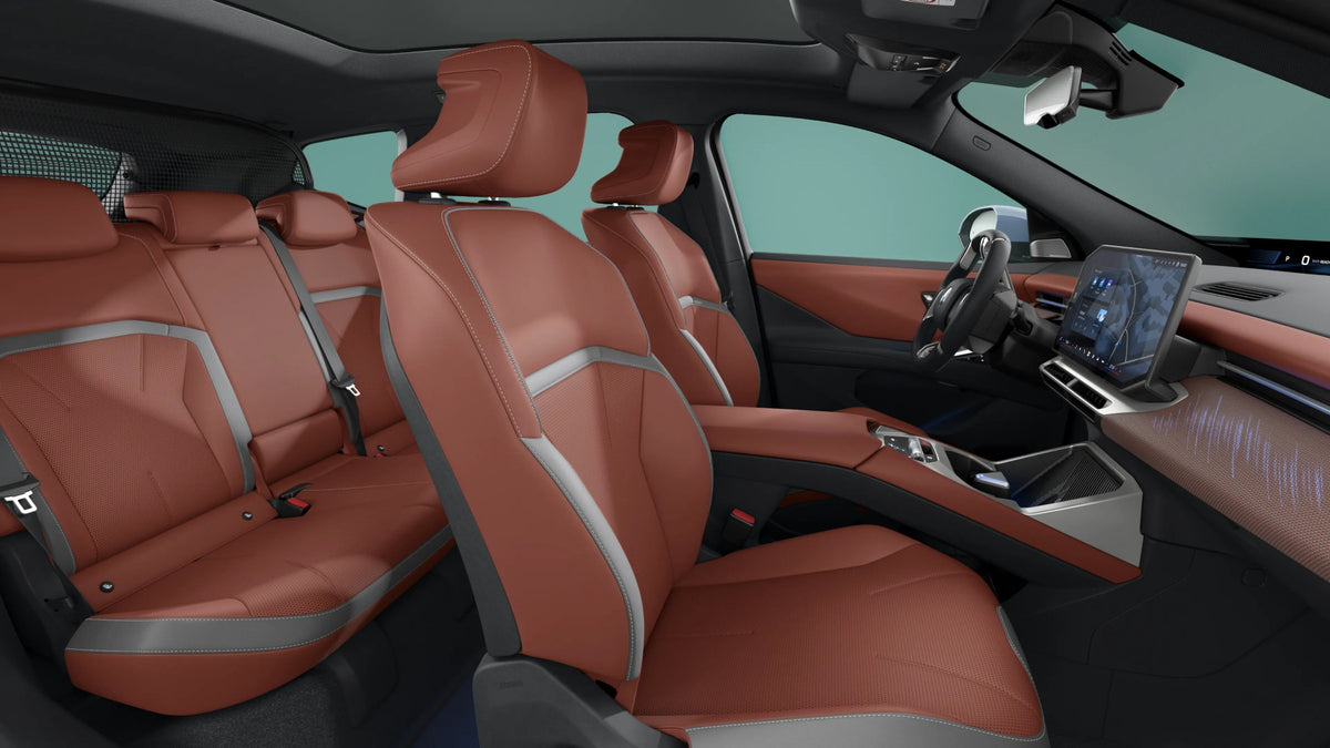 Interior do BMW iX3 no acabamento Contemporary Bicolor Castanea