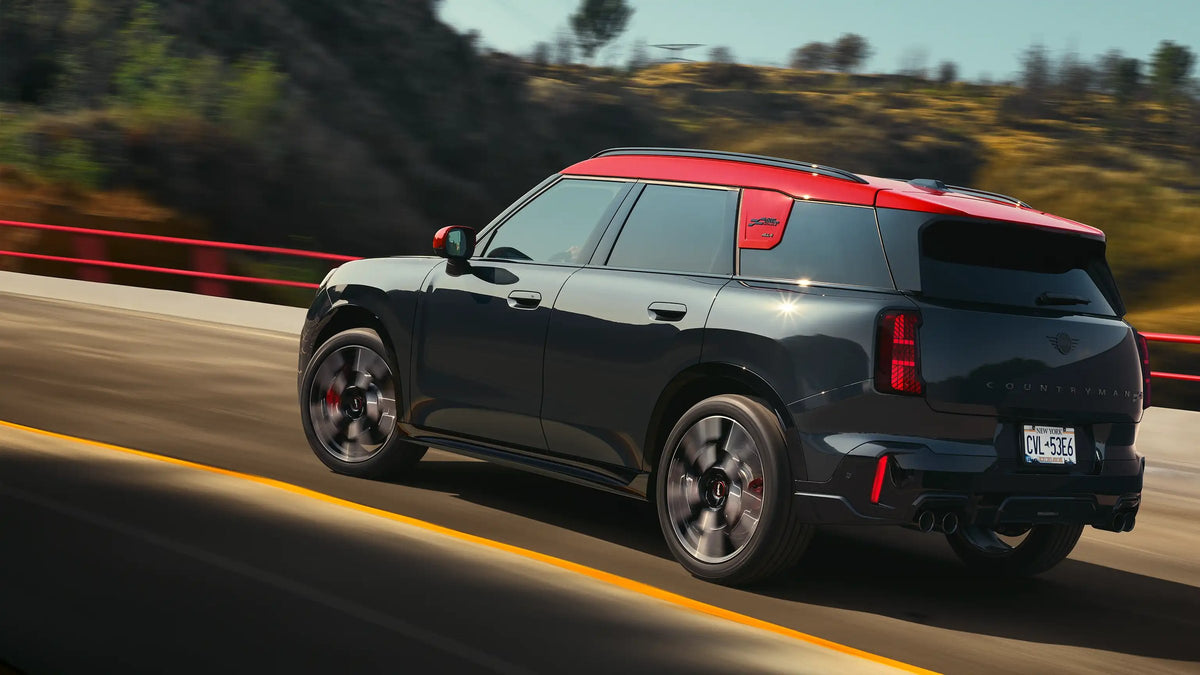 MINI JCW Countryman ALL4 — exterior 3