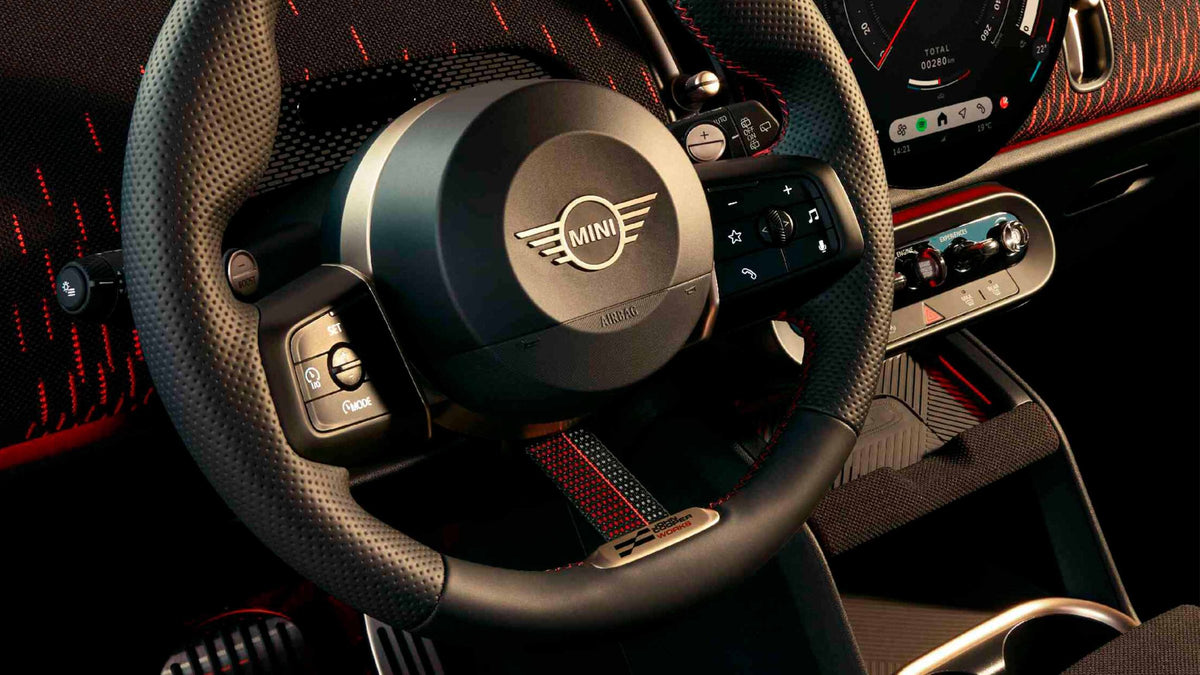 MINI JCW Countryman ALL4 — interior 3