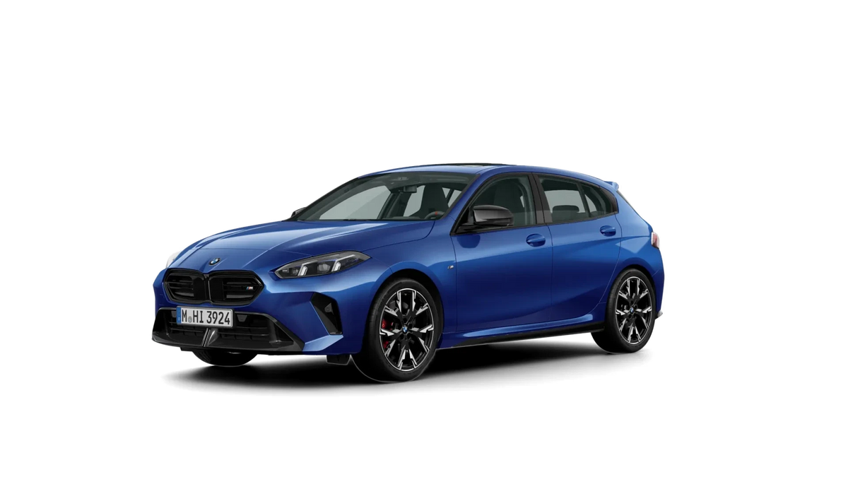 M135 xDrive — vista externa